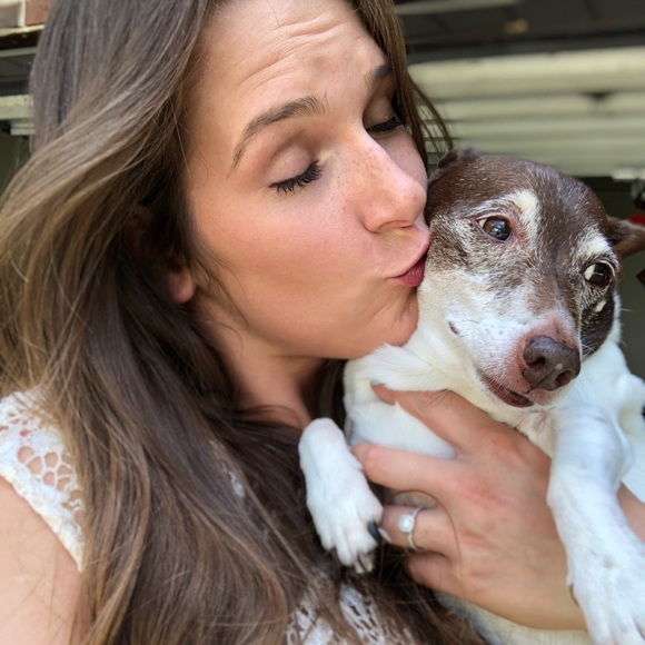 Meet your Posher, Christina - Picture 3 of 7